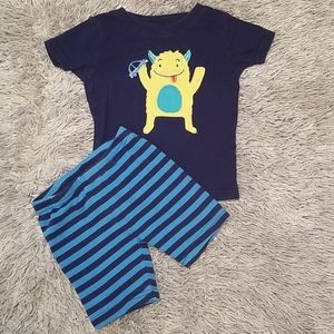Carter's pajama set